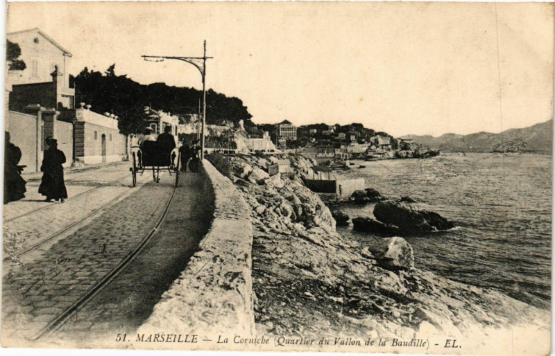 Carte postale ancienne Marseille La Corniche Quartier du Vallon de la Baudille à Marseille