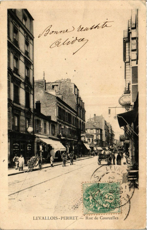 Carte postale ancienne Levallois Perret Rue de Courcelles à Levallois-Perret