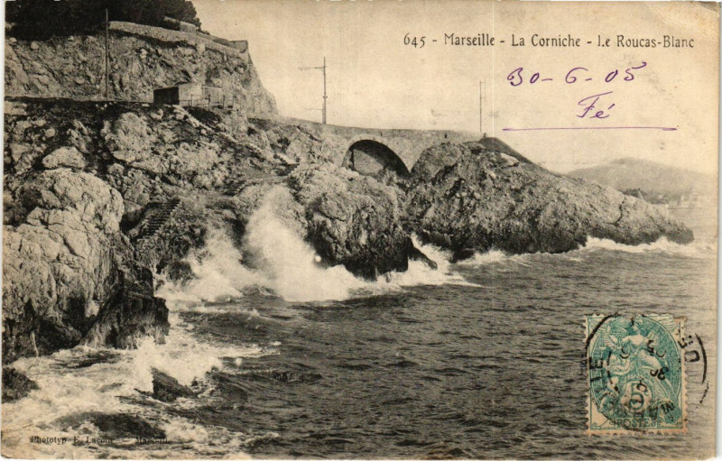 Carte postale ancienne Marseille La Corniche Le Roucas-Blanc à Marseille