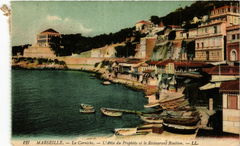 Carte postale ancienne Marseille La Corniche Anse du Prophete et le Restaurant Roubion à Marseille