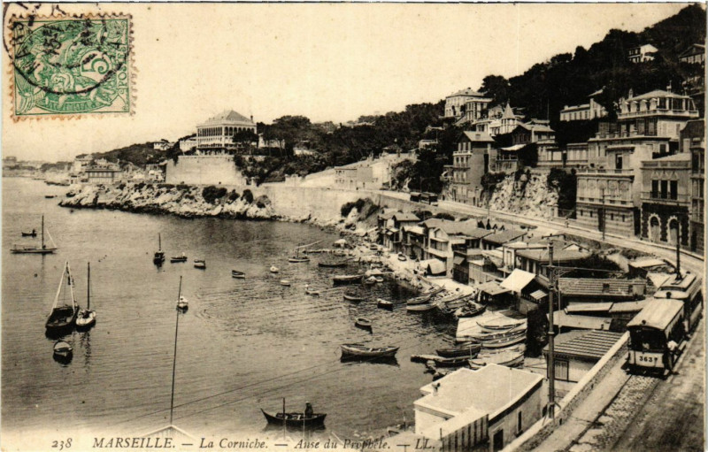 Carte postale ancienne Marseille La Corniche Anse du Prophete à Marseille