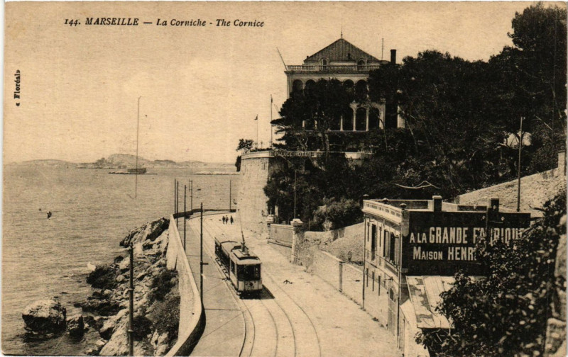 Carte postale ancienne Marseille La Corniche à Marseille