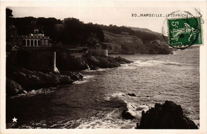 Carte postale ancienne Marseille La Corniche à Marseille
