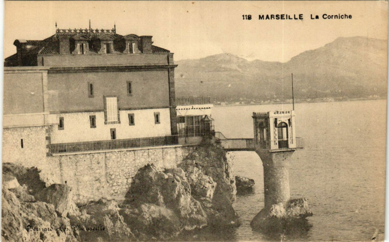Carte postale ancienne Marseille La Corniche à Marseille