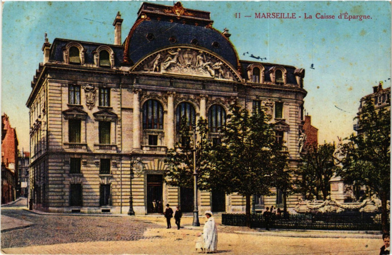 Carte postale ancienne Marseille La Caisse d'Epargne à Marseille