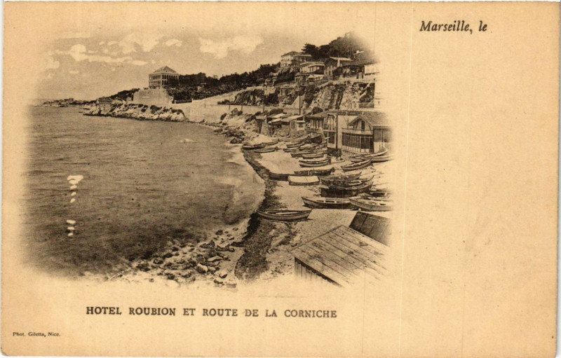 Carte postale ancienne Marseille Hotel Roubion et Route de la Corniche à Marseille