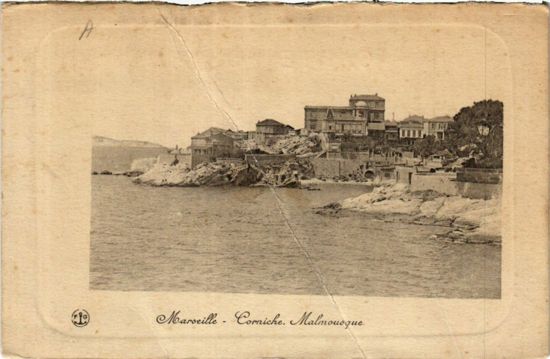 Carte postale ancienne Marseille Corniche Malmousque à Marseille