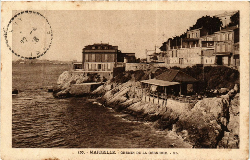 Carte postale ancienne Marseille Chemin de la Corniche à Marseille