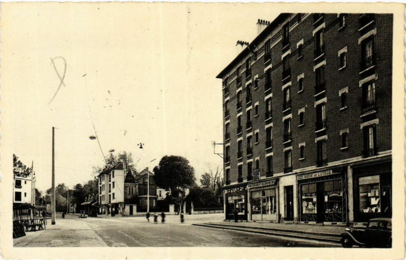 Carte postale ancienne Bourg La Reine Avenue du Marchal Joffre à Bourg-la-Reine