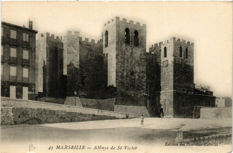 Carte postale ancienne Marseille Abbaye de St-Victor à Marseille