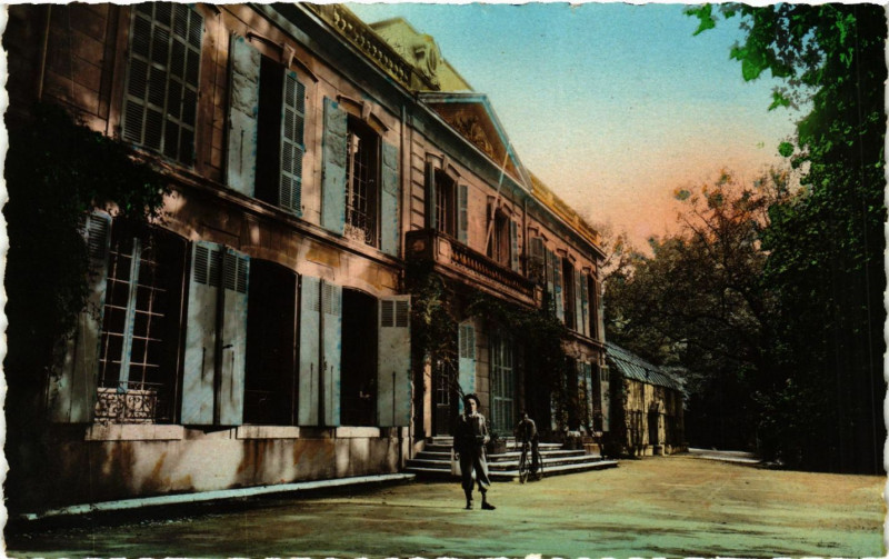 Carte postale ancienne Aubagne Bureau du bataillon à Aubagne