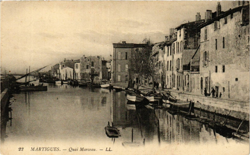 Carte postale ancienne Martigues Quai Marceau à Martigues