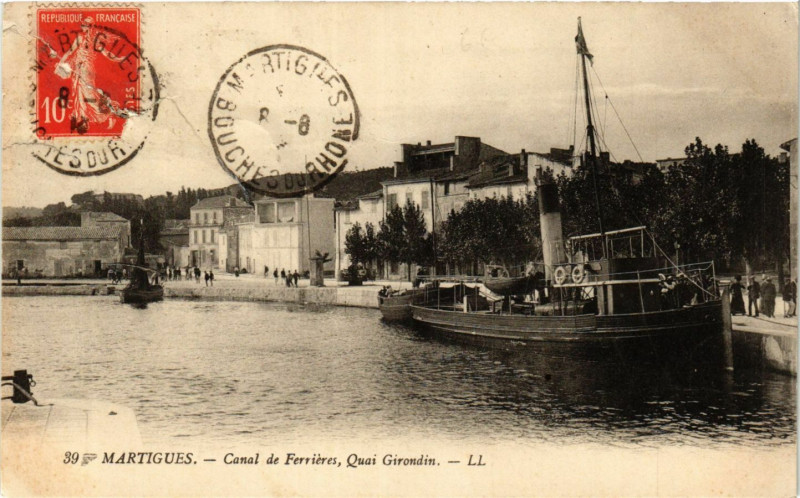 Carte postale ancienne Martigues Canal de Ferrieres-Quai Girondin à Martigues