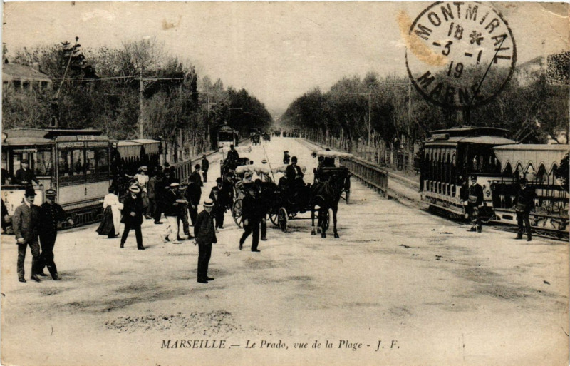 Carte postale ancienne Marseille Le Prado vue de la Plage à Marseille