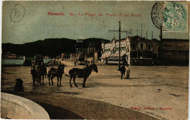 Carte postale ancienne Marseille La Plage du Prado à Marseille