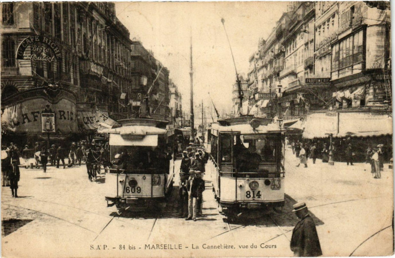 Carte postale ancienne Marseille La Cannetiere, vue du Cours à Marseille