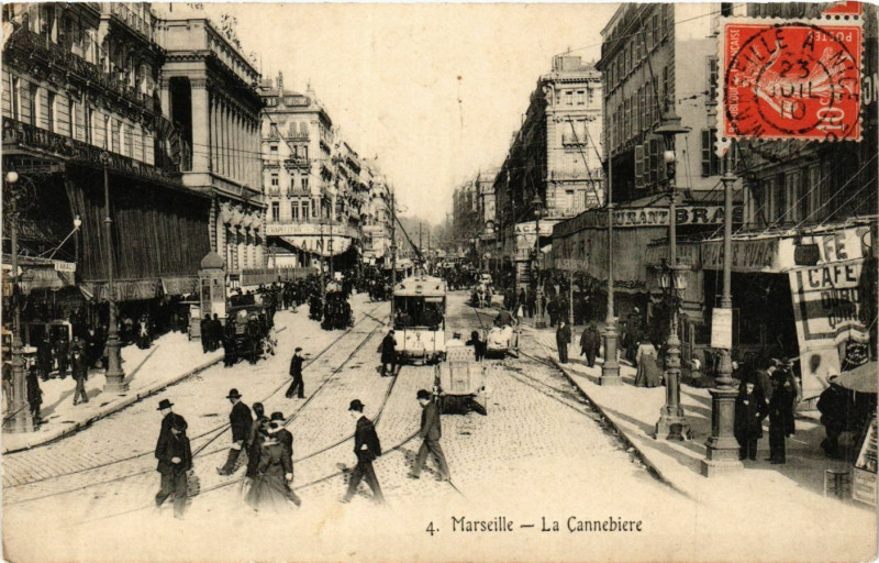 Carte postale ancienne Marseille La Cannebiere à Marseille