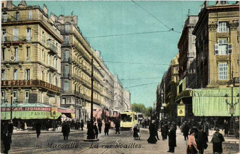 Carte postale ancienne Marseille Rue Noailles à Marseille