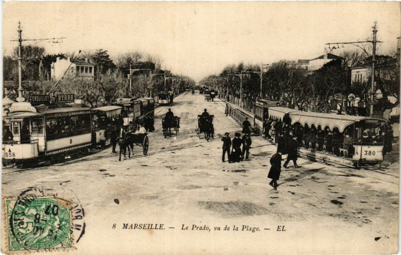 Carte postale ancienne Marseille Le Prado vu de la Plage à Marseille
