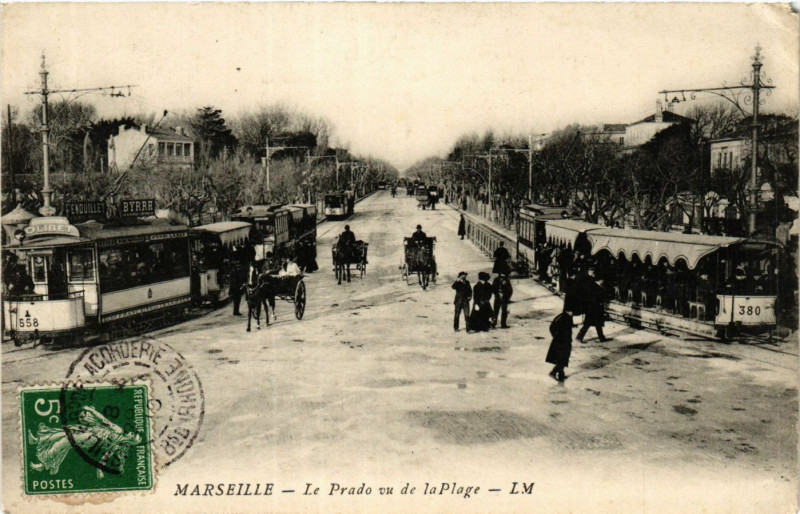 Carte postale ancienne Marseille Le Prado vu de la Plage à Marseille