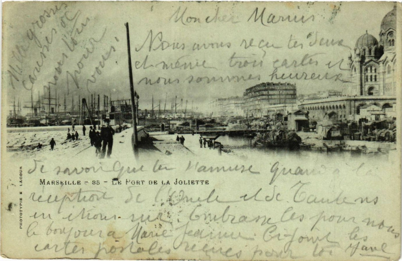Carte postale ancienne Marseille Le Port de la Joliette à Marseille