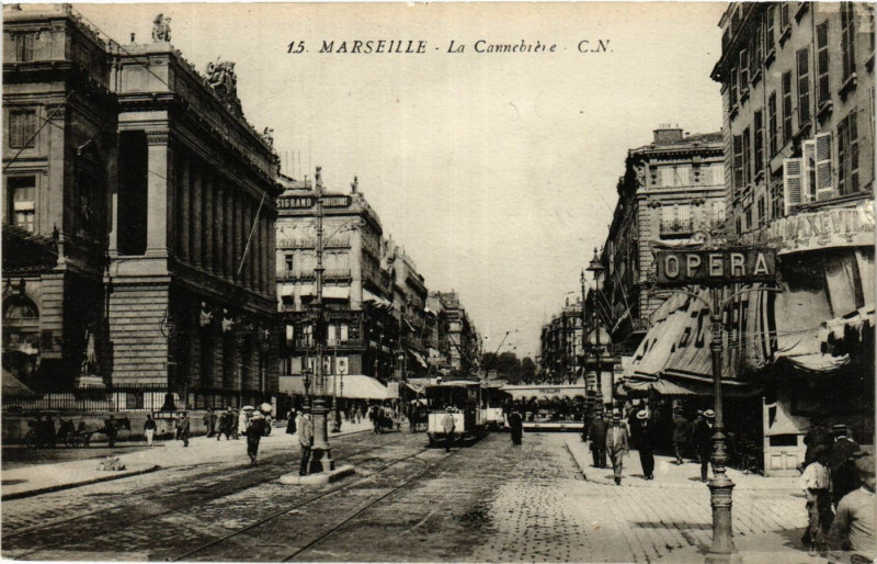 Carte postale ancienne Marseille La Cannebiere à Marseille
