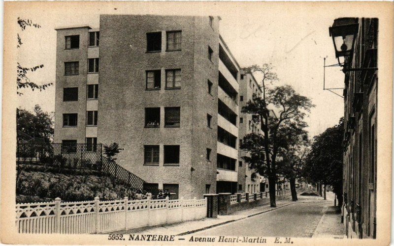 Carte postale ancienne Nanterre Avenue Henri Martin à Nanterre