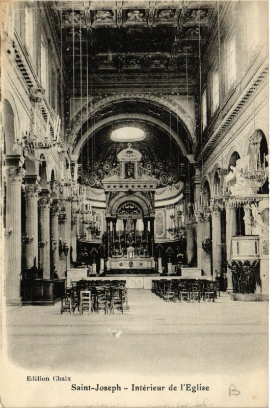 Carte postale ancienne Marseille St-Joseph Interiuer de l'Eglise à Marseille