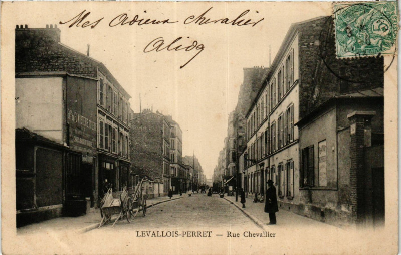 Carte postale ancienne Levallois Perret Rue Chevallier à Levallois-Perret