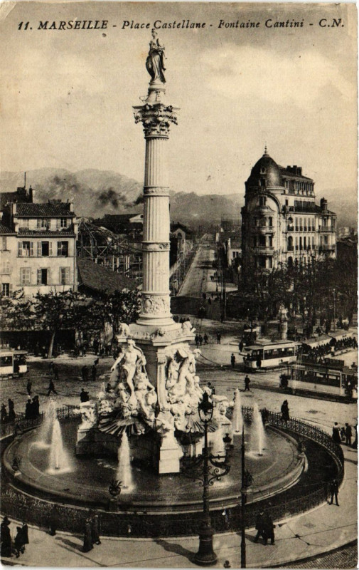 Carte postale ancienne Marseille Place Castellane Fontaine Cantini à Marseille