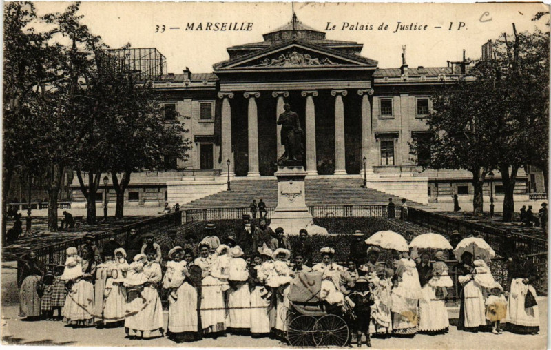 Carte postale ancienne Marseille Palais de Justice à Marseille