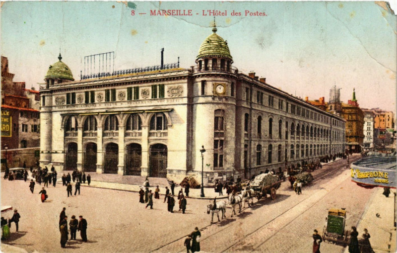 Carte postale ancienne Marseille L'Hotel des Postes à Marseille