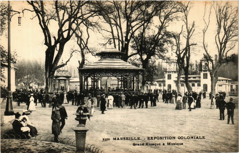 Carte postale ancienne Expo coloniale Marseille Grand Kiosque a Musique à Marseille
