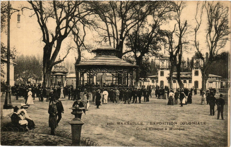 Carte postale ancienne Expo Coloniale Marseille Grand Kiosque a Musique à Marseille