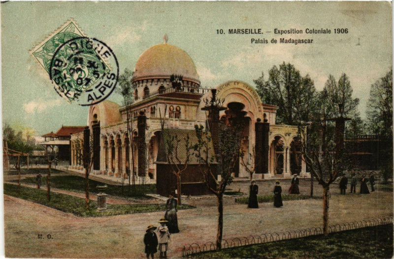 Carte postale ancienne Expo Coloniale Marseille 1906 Palais de Madagascar à Marseille