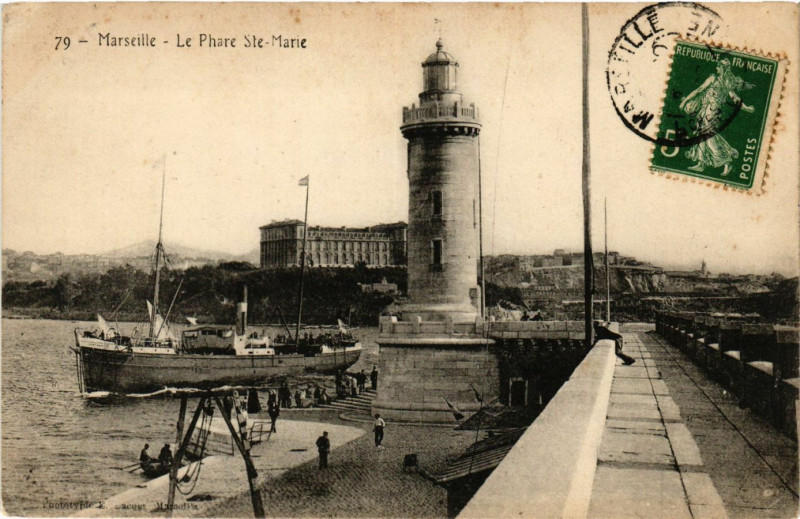 Carte postale ancienne Marseille - Le Phare Ste-Marie à Marseille