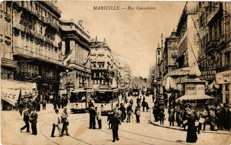 Carte postale ancienne Marseille - Rue Cannebiere à Marseille