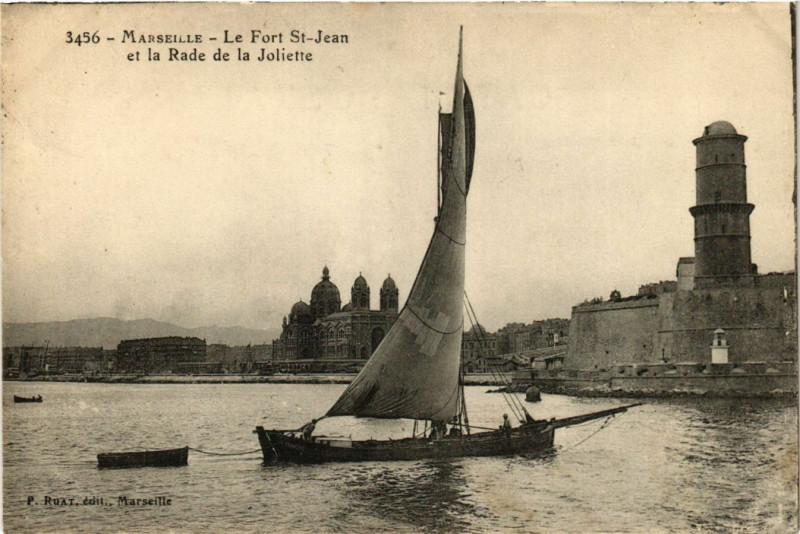 Carte postale ancienne Marseille - Le Fort St-Jean et la Rade de la Joliette à Marseille