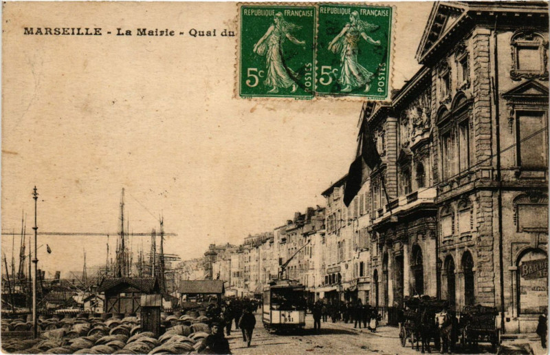 Carte postale ancienne Marseille - La Mairie à Marseille