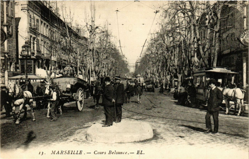 Carte postale ancienne Marseille - Cours Belsunce à Marseille