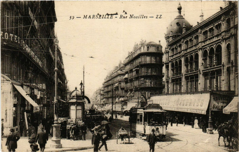 Carte postale ancienne Marseille - Rue Noailles à Marseille