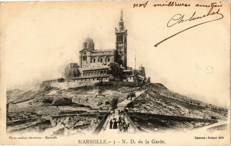 Carte postale ancienne Marseille - N. D. de la Garde à Marseille