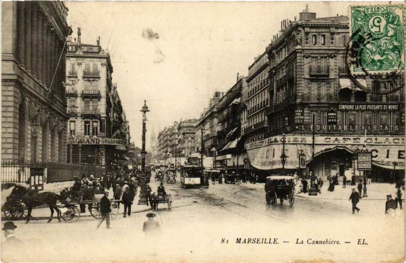 Carte postale ancienne Marseille - La Cannebiere à Marseille