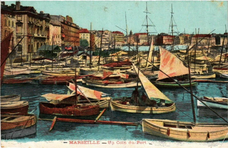 Carte postale ancienne Marseille - Un Coin du Port à Marseille