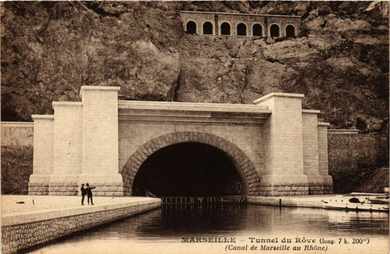 Carte postale ancienne Marseille - Tunnel du Rove à Marseille