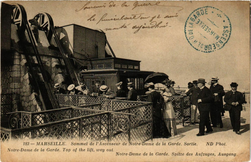 Carte postale ancienne Marseille - Sommet de l'Ascenseur de N.D. de la Garde à Marseille