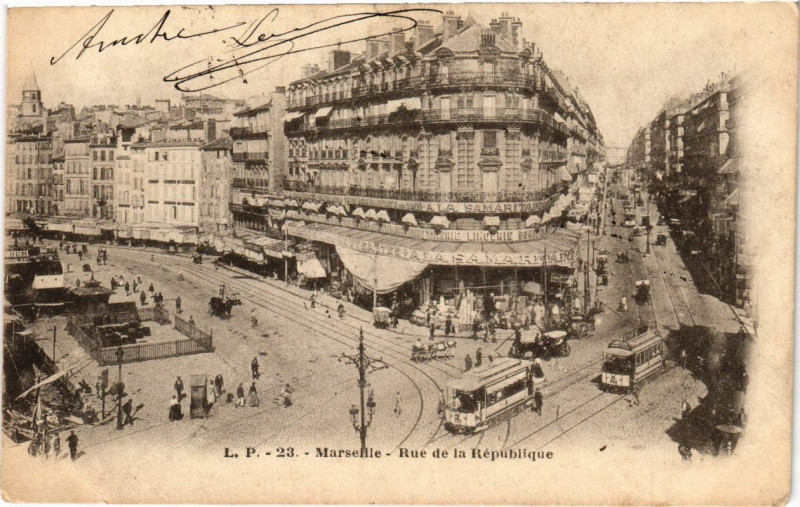 Carte postale ancienne Marseille - Rue de la Republique à Marseille
