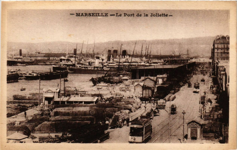 Carte postale ancienne Marseille - le port de la Joliette à Marseille