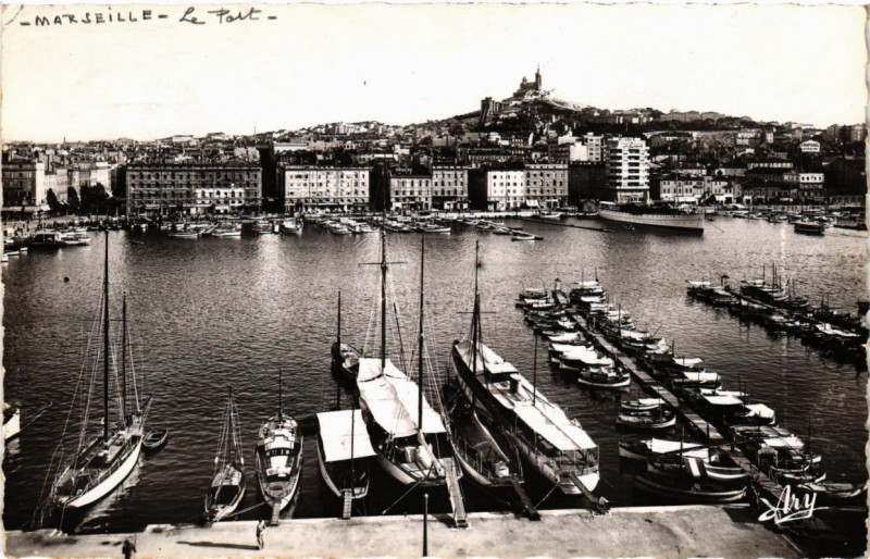 Carte postale ancienne Marseille - Le Port à Marseille