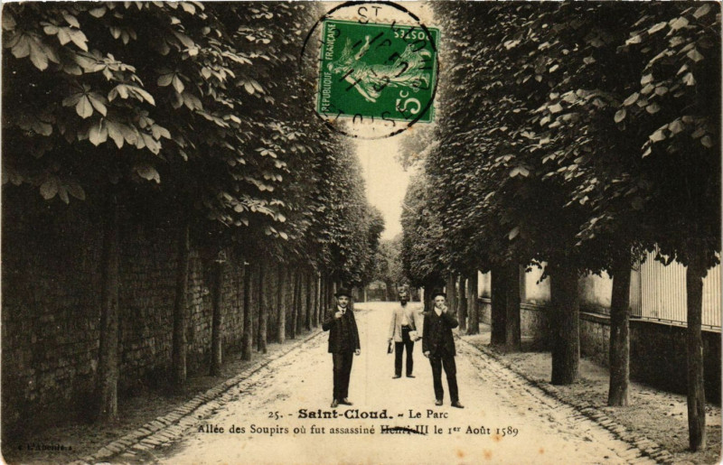 Carte postale ancienne Saint-Cloud - Le Parc à Saint-Cloud